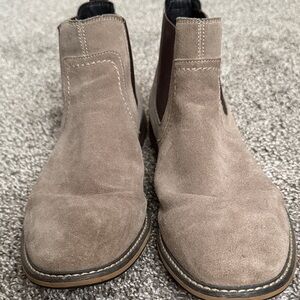 Men's Taupe Suede Chelsea Boots